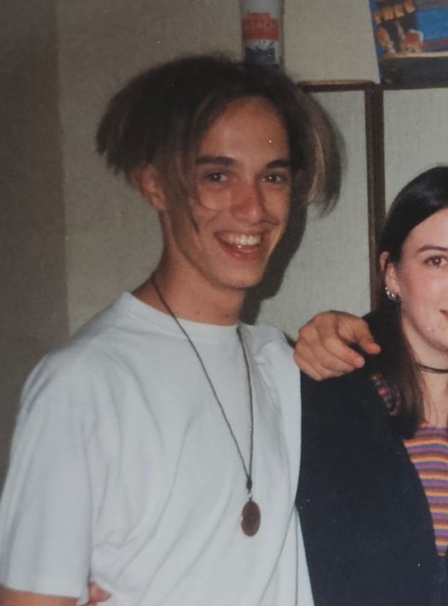 Picture of dissolute European with crazy Dutch hair